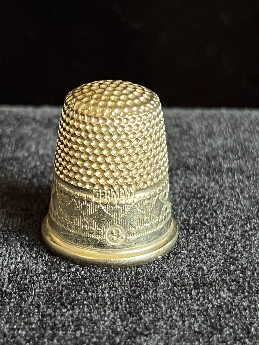Vintage German Made Size 9 Sewing Thimble Closed End